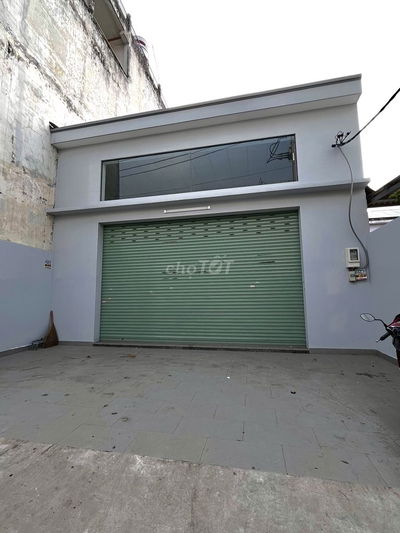 Bán gấp nhà xưởng diện tích 8mx30m, xưởng xây mới, giá 10.6 tỷ (TL)