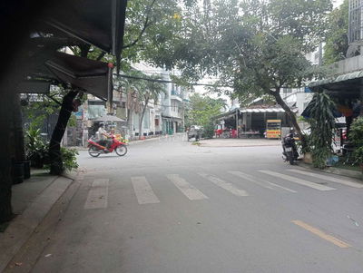 Cho thuê kho tiền chế. Dt 9x20. Trệt lửng. Đường 20.p5.gv