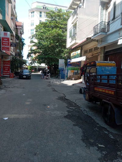 Chuyển hướng KD và CV cần bán, nhà cách cổng KCN Sóng thần 50m