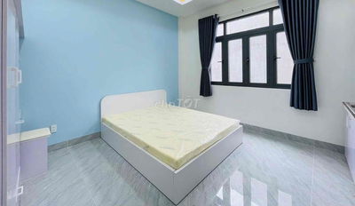 Phòng to 27m2, cửa sổ thoáng, full nội thất Hẻm Hồng Hà