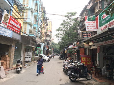 Cho thuê tập thể tầng 1, mặt ngõ 13 Khuất Duy Tiến, 40m2,mt 3.5m