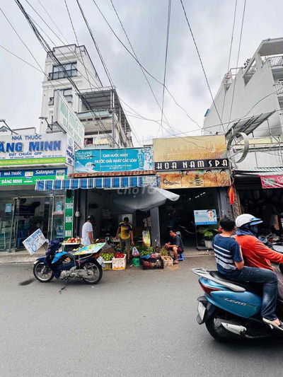 Chính chủ bán Trần Hữu Trang 6.5 x 38m xây mới được hầm 8 lâu