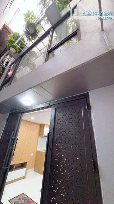 Bán Nhà Kim Mã - Ba Đình 21M2 - 3Ngủ - Gần Phố - 10M Ra Ô Tô - Hơn 5Tỷ