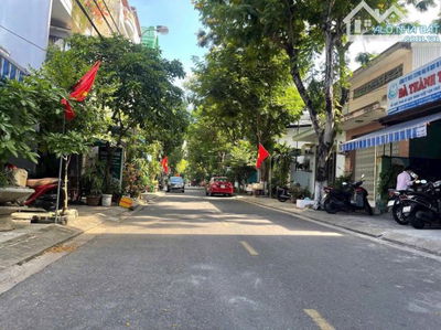 Bán nhà 2 tầng đường Hoài Thanh sát dự án Cosmo. sun group trường ĐH kinh tế Đà Nẵng