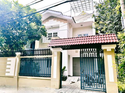 Biệt thự giá rẻ 12 x 20 có 5pn 5wc có sẵn máy lạnh