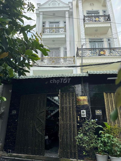 Siêu phẩm Nhà phố đường nhựa rộng 9m