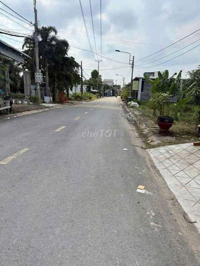 NHÀ MẶT TIỀN KINH DOANH MỌI DỊCH VỤ 22X16 ĐƯỜNG 1/5 TÂN LÂN. CẦN ĐƯỚC