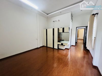 70tr/m2 là có nhà sân vườn ở Lê Văn Huân - Ga T3, P13, TB, 4.5 x 30m - 127m2, chỉ 9 Tỷ