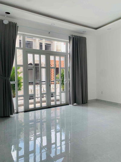 Phòng ban công cao cấp mới 100% siêu rộng
