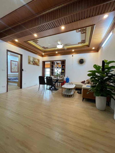 Cần bán ngay! TT Lạc Trung nhà đẹp , ô tô đỗ chân cầu thang ở ngay 90m