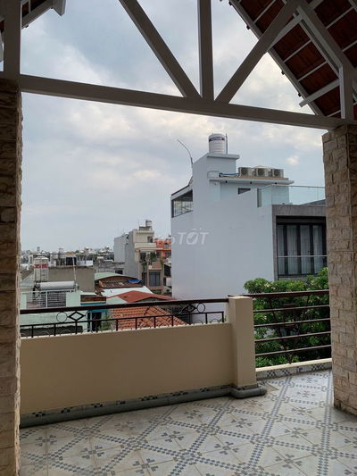 CHO THUÊ 2 PHÒNG NGỦ MÁY LẠNH, TỦ LẠNH-TÁCH BẾP, BAN CÔNG THOÁNG MÁT