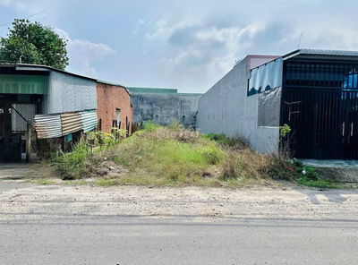 CHÚ BÌNH KẸT TIỀN BÁN GẤP LÔ ĐẤT TÂN PHÚ TRUNG 188M2 GIÁ 590TR, SHR