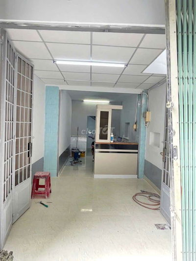 Cho thuê nhà nguyên căn.Đường Cách Mạng Tháng Tám.Phường 5.Q.Tân Bình