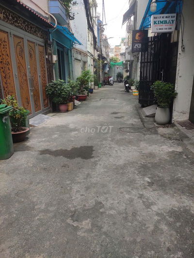 Nhà 1 sẹc Quang Trung, 4mx10m, lầu, 2PN, có nội thất, hẻm xe hơi