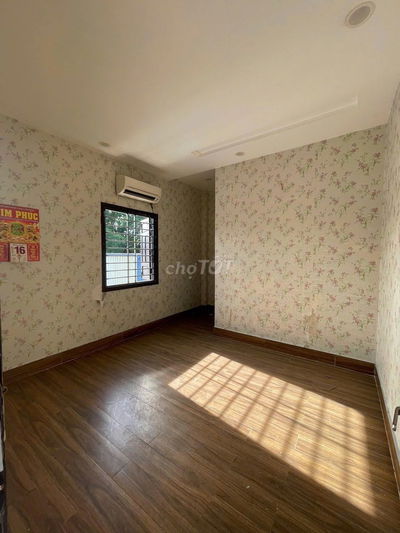 Phòng studio full nội thất - Ngay cuối Lê Trọng Tấn. Giá 2tr5/tháng