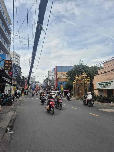 HXH TỚI NHÀ - NHÀ MỚI  VÀO Ở NGAY - 32.7M NHÀ 2 TẦNG - 2 PN 2 WC - LÊ