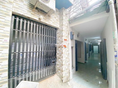 BÁN NHÀ CÓ 6P cho thuê gần DH Văn Lang