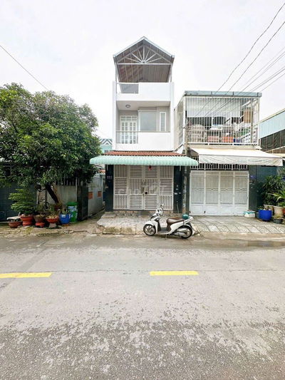 Nhỉnh 6 tỷ Nhà Phố 4,2m x 18m. Đúc 2 Lầu Mặt Tiền Đường Hiệp Thành 06