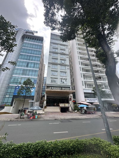 Cho thuê khách sạn Võ Văn Tần, Quận 3, Tổng 76p, spa, hồ bơi,...