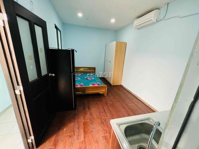 PHÒNG MẶT TIỀN BẮC HẢI Q10. NGAY CV LÊ THỊ RIÊNG