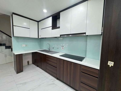 Nhà full nội thất cho thuê
