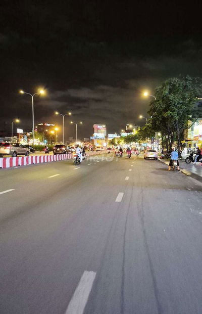 Bán gấp nhà hẻm xe hơi, DT 72m, 6 tầng thang máy, 10PN, Phường 12, BT