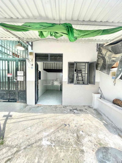 Phòng mặt tiền rộng rãi