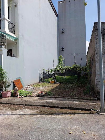 Chủ nhà giảm giá còn 2 tỷ 1 mảnh Long Biên ngõ ô tô