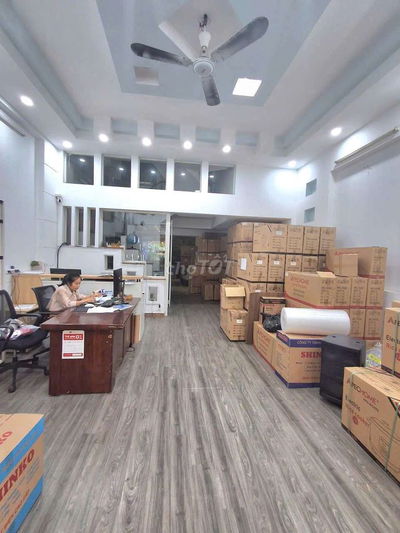 Cho Thuê Nhà MT khu Tên Lửa -Bình Tân

Giá 25tr còn tl