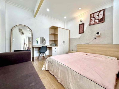 Cho Thuê Căn Hộ Cao Cấp Full Nội Thất Gần Vòng Xoay Dân Chủ Quận 10