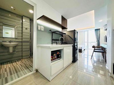 Cho Thuê Căn Hộ Studio Ban Công Thoáng Gió Full NT Ở Cống Quỳnh Quận 1