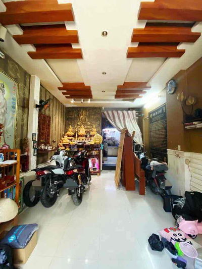 Nhà mặt tiền hẻm xe hơi đường Nguyễn Thị Tần P2 Q8