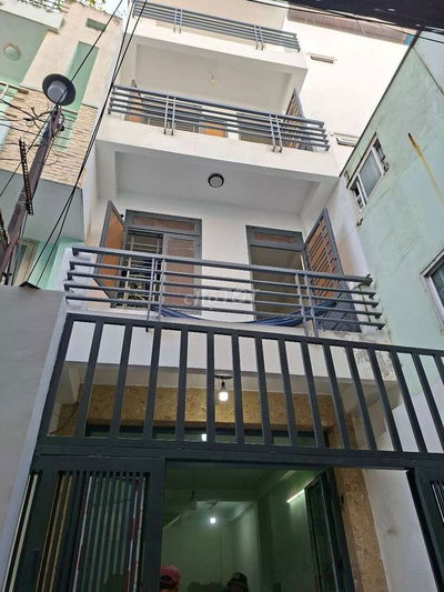 Nhà thuê nguyên căn , nhà trống ở liền