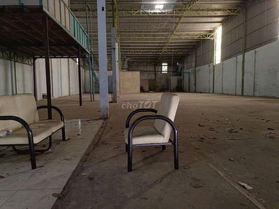 Cho thuê kho 276m2 mt HL2 - BTĐA -B.Tân có điện 3fa giá: 30tr/th TL