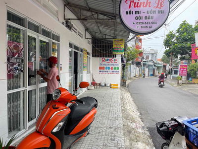 Bán nhanh nhà mặt tiền đường số Đình Phong Phú. 100m2 Thổ cư. TN 22tr