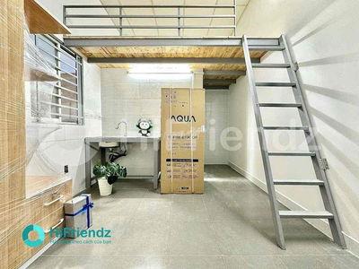 PHÒNG CÓ GÁC ĐẦY ĐỦ NỘI THẤT CÓ CỬA SỔ TRỜI NGAY GẦN ĐẠI HỌC VĂN HIẾN