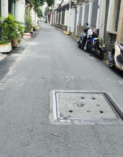 Cho thuê HXH Trệt 2  Lầu Gần Sân Bay