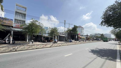 🏡 Bán Nhà Mặt Tiền Đường Huỳnh Tấn Phát _ Ngay Khu Trung Tâm Thị Trấn