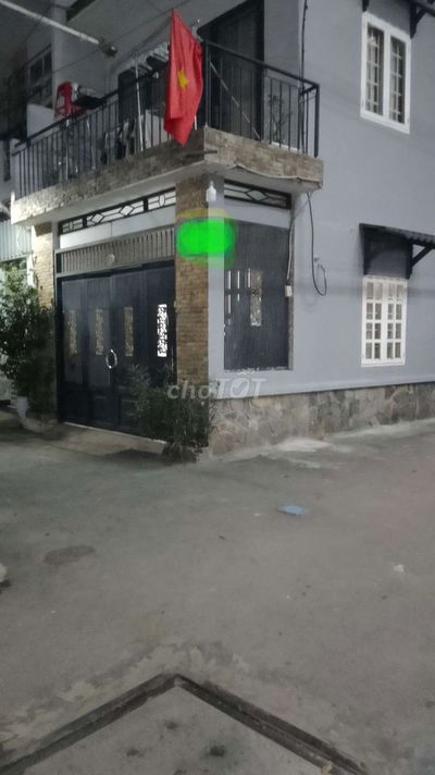 BÁN Gấp, CUỔI NĂM, CHỦ CẦN TIỀN, GIÁ SẬP SÀN. CHỈ. 5Tỷ7. CĂN GÓC. 2MT.