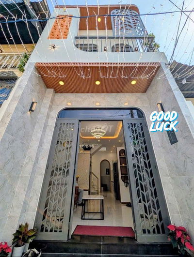 SIÊU PHẨM- VẠN KIẾP - PHAN XÍCH LONG  34 M2 - 3PN- TẶNG FULL NỘI THẤT