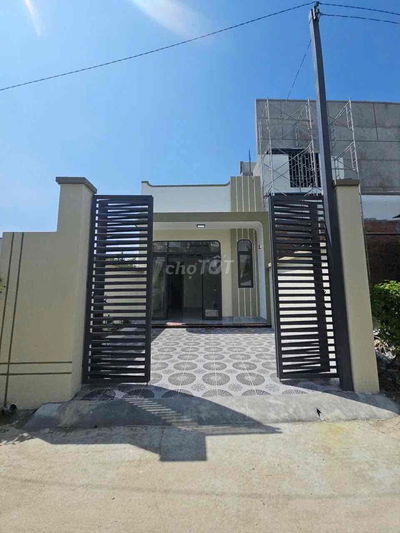 Nhà cấp 4 mới hoàn thiện ngang 4 sâu 15 giao Nguyễn Văn Bứa Hóc Môn