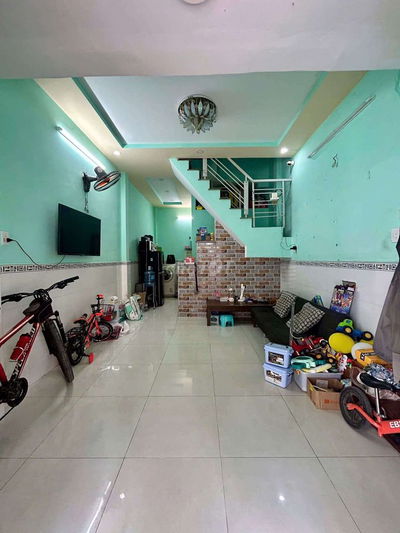 Bán nhà Bình Trị Đông - 2 phòng ngủ - giá nhỉnh 3 tỷ - sổ vuông đẹp