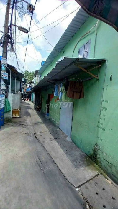 Nhà ngã 4 bà hôm SỔ RIÊNG