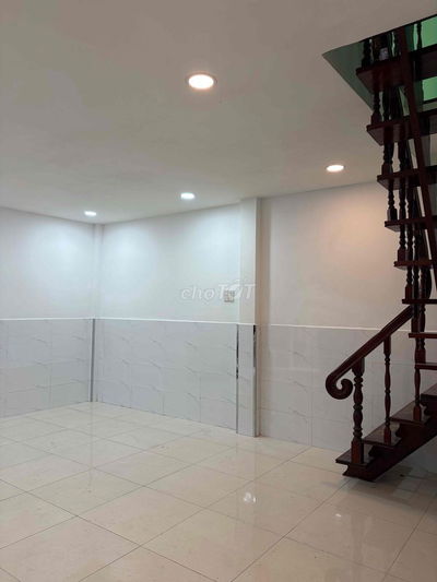 Cho thuê nhà mới đẹp 1 trệt 1 lầu - Hẻm Lý Chính Thắng - p8 - Quận 3