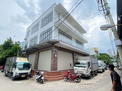 Cho thuê TOÀ NHÀ gần siêu thị eon bình tân