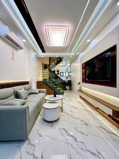 Nhà Nguyên Căn Mới 100% Phù Hợp Gia Đình