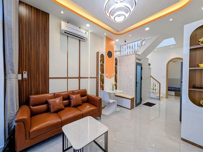 NHÀ KHU PHAN XÍCH LONG . 34M2 . 3PN . 2 TẦNG . GIÁP Q.1