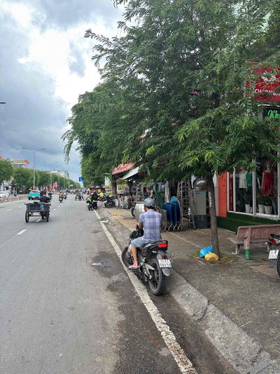 Chủ Gửi Bán - MTKD Đường Lê Trọng Tấn - DT 5x26m Cấp 4 - Đang cho Thuê