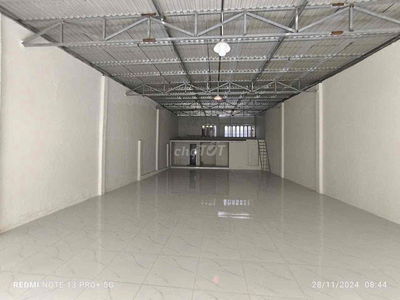 Kho Gạch Men Mới Hẻm 8M Ngay Tân Quý. 8x19m Trống Suốt