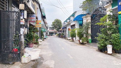 HẺM 8M THÔNG-SÁT EMART-NHÀ ĐẸP-61M2-4TẦNG-4PN-PHAN HUY ÍCH GV-CHỈ 8TỶ5